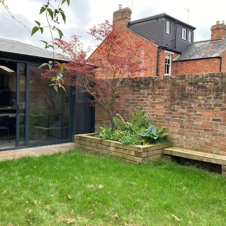 Pass The Keys Stunning, Brand New 3Br Home - Central Oxford Buitenkant foto