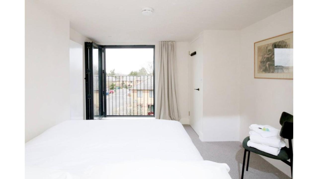 Pass The Keys Stunning, Brand New 3Br Home - Central Oxford Buitenkant foto