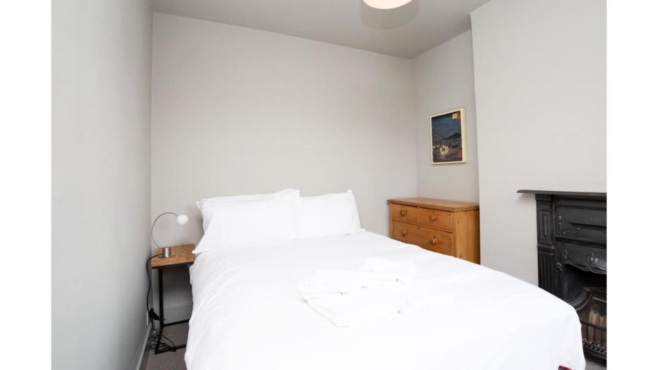 Pass The Keys Stunning, Brand New 3Br Home - Central Oxford Buitenkant foto