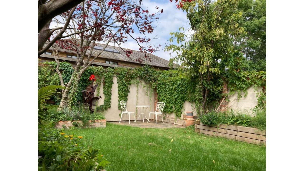 Pass The Keys Stunning, Brand New 3Br Home - Central Oxford Buitenkant foto
